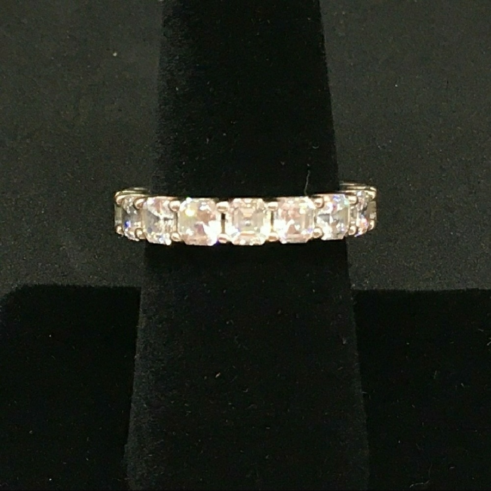 Asscher Cut Eternity Band-Sz 7